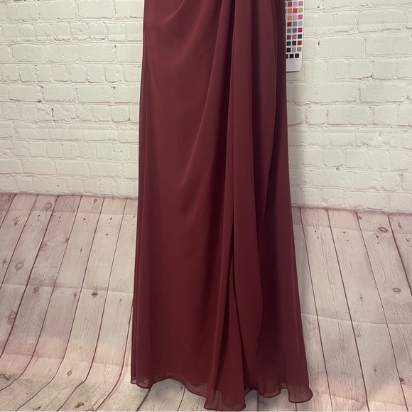 Mori Lee Maroon Maxi Gown with Spaghetti Straps Size 8 NEW prom wedding event - Picture 3 of 12